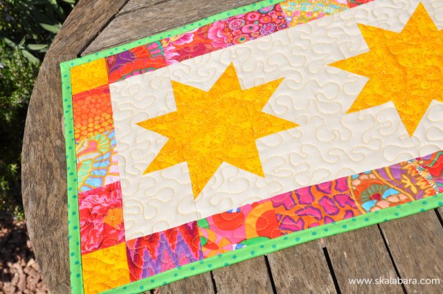 stars table runner - skalabara.com