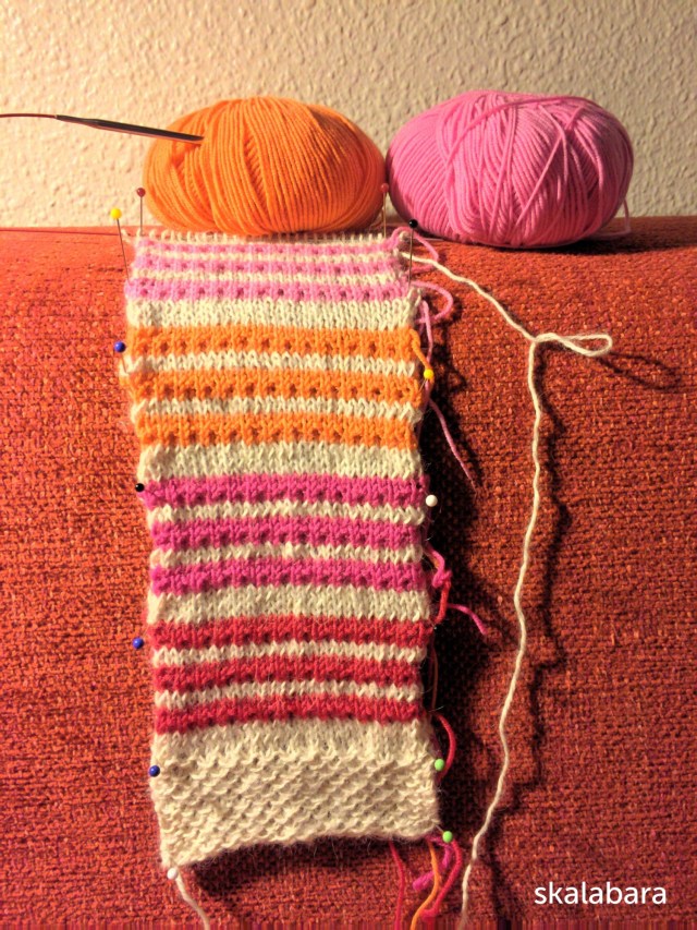 pattern with stripes - skalabara.com