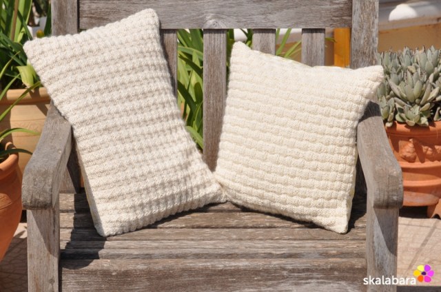 knitted pillows - skalabara