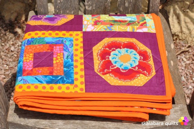 magenta and gold flowers quilt binding - skalabara quilts