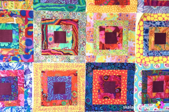 magenta and gold flowers quilt log cabin block - skalabara quilts