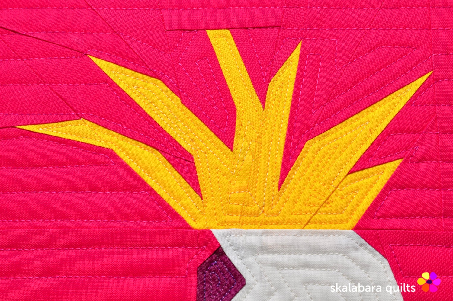 cockatoo cushion cover detail quilting - skalabara quilts