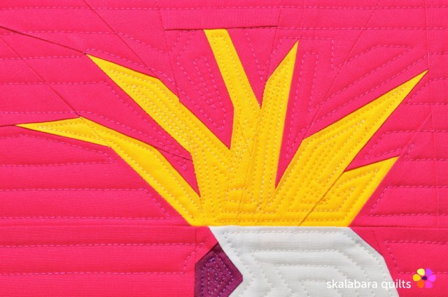 cockatoo cushion cover detail quilting - skalabara quilts
