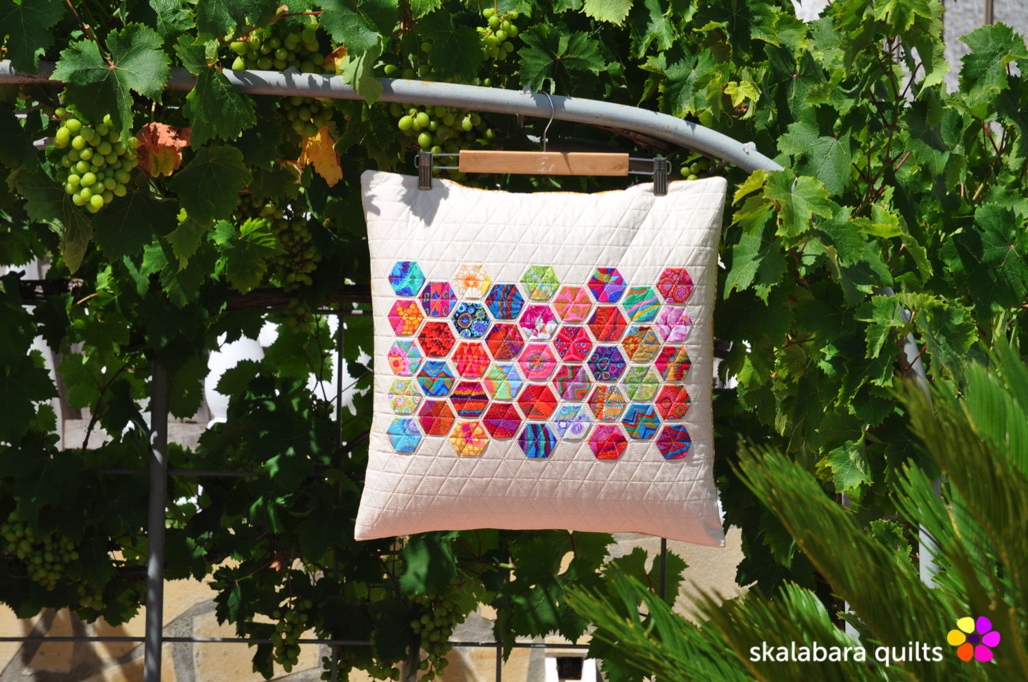 cushion cover log cabin with kaffe fassett fabrics 8 - skalabara quilts