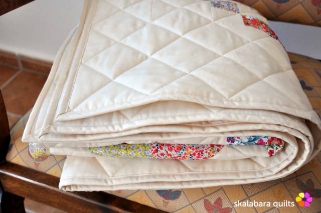 levitating liberty jewel box eggshell quilt 19 - skalabara quilts