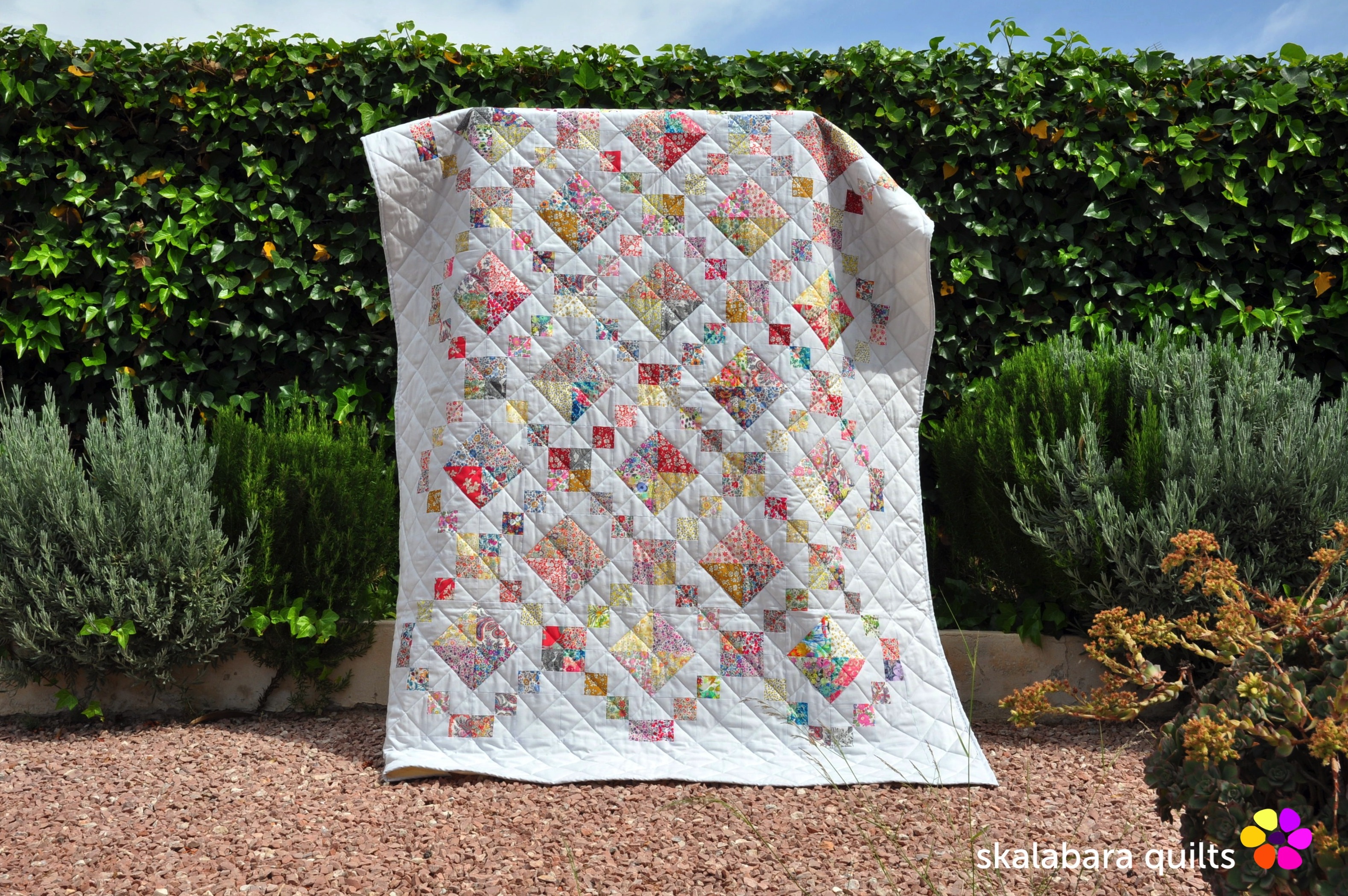 levitating liberty jewel box silver quilt 10 - skalabara quilts