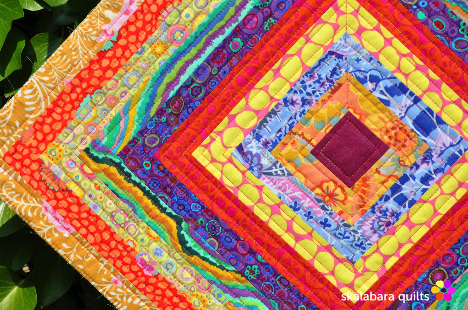 CU kaffe fassett log cabin detail 5 - skalabara quilts