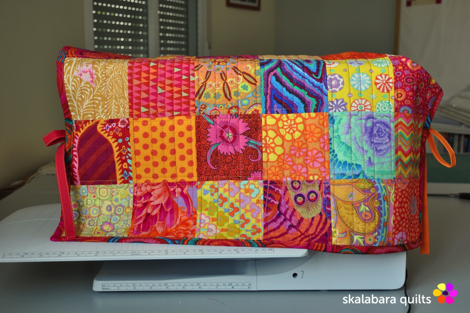 sewing machine cover 1 - skalabara quilts