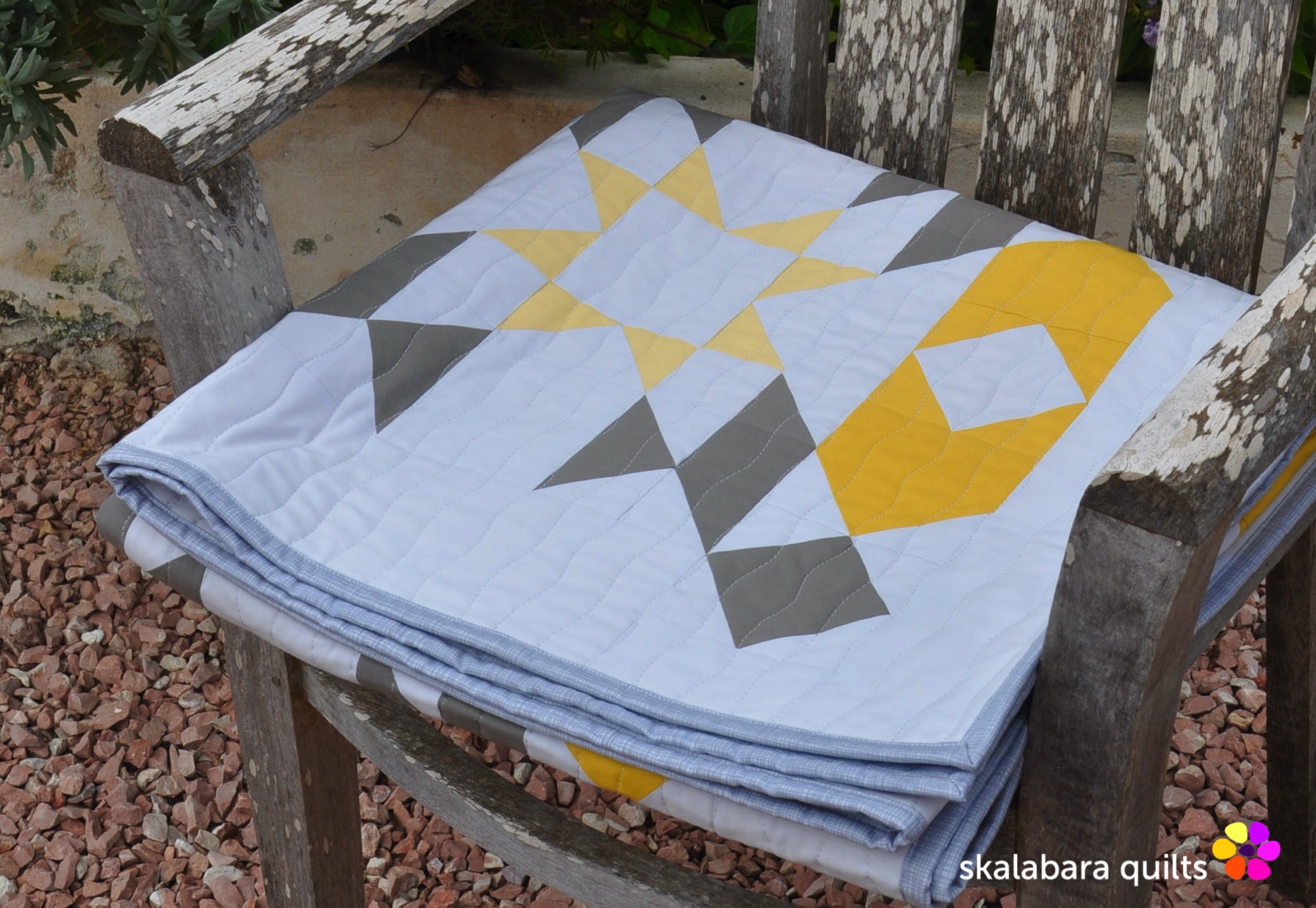 atmosphere quilt binding 3 - skalabara quilts
