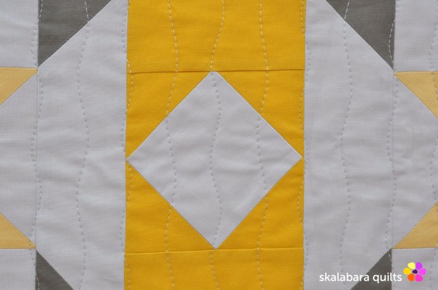 atmosphere quilt detail 1 - skalabara quilts